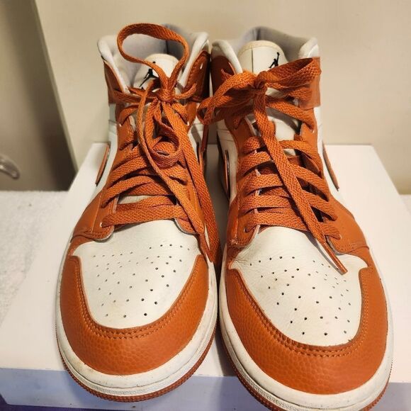 Nike Air Jordan 1 Mid SE "Sport Spice" DV 1302-100 Womens Sz.10.5 2023 - Picture 3 of 10